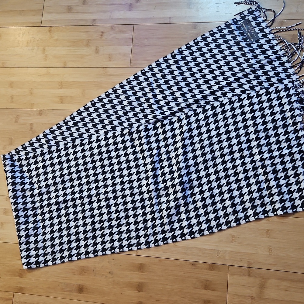 Softer Than Cashmere Houndstooth Scarf